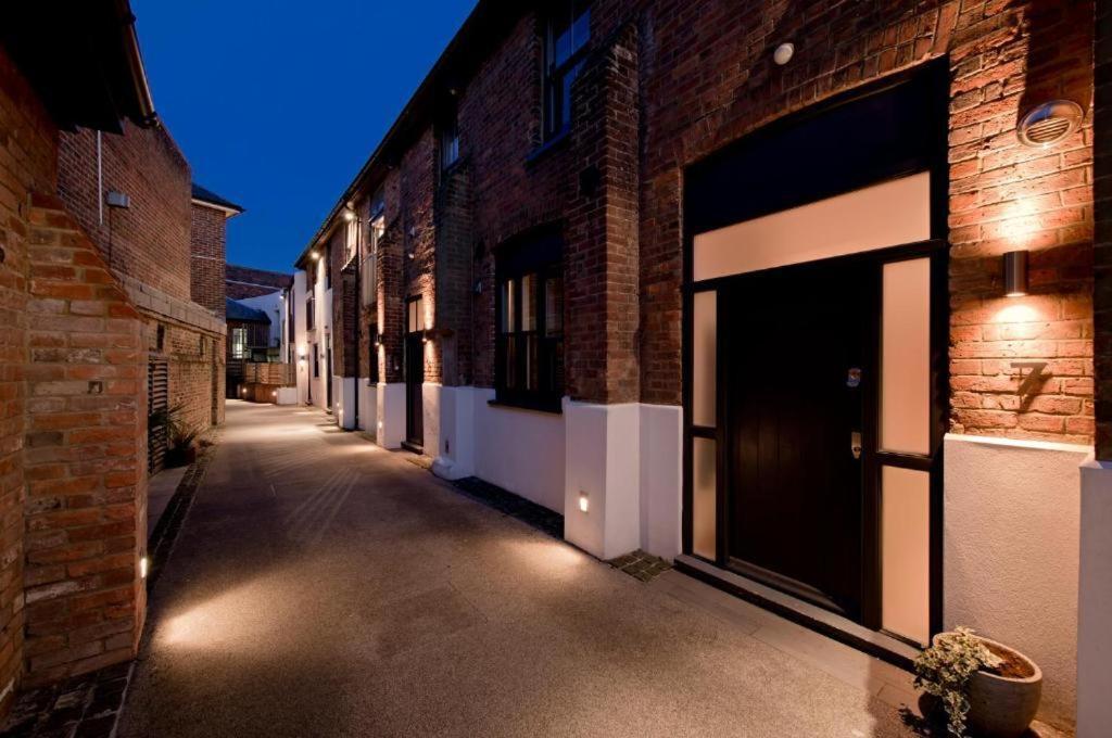 Central Two Bedroom Apartments St Albans By Central Stays Short Lets & Serviced Accommodation With Free Parking Room photo